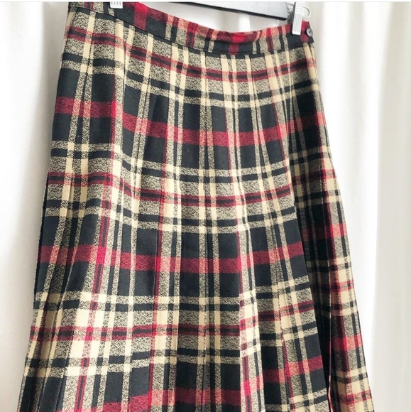 Courageous brand vintage plaid pleated skirt - Picture 2 of 5